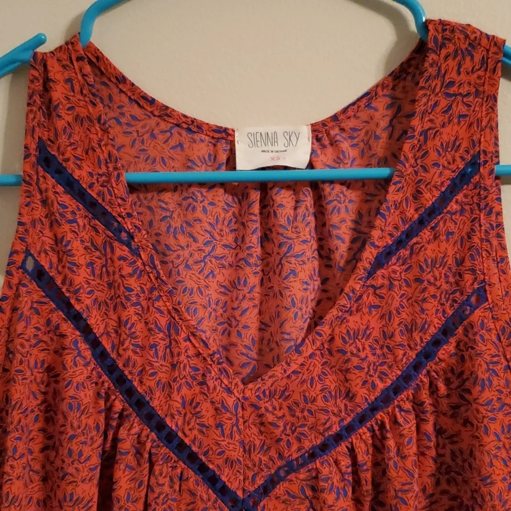 Sienna Sky brand sleeveless tank top - Picture 4 of 6